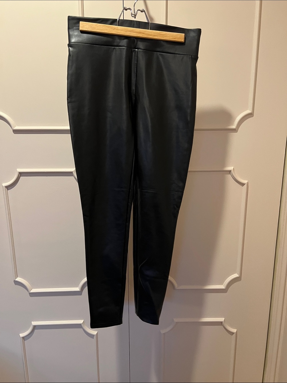 LOFT Black Faux Leather women’s leggings